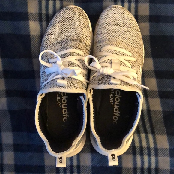 adidas Shoes - Adidas Cloudfoam shoes